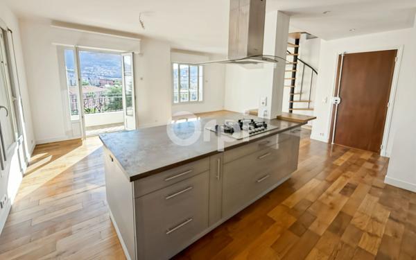 Appartement à vendre    4 pièces • 78 m2 Nice