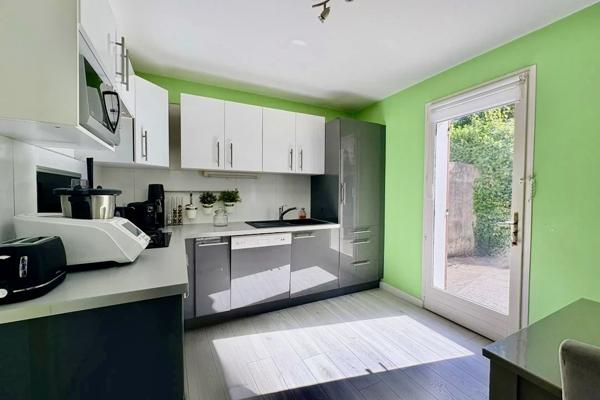 Maison
         4 pièces
        - 90 m² 259 000 € *