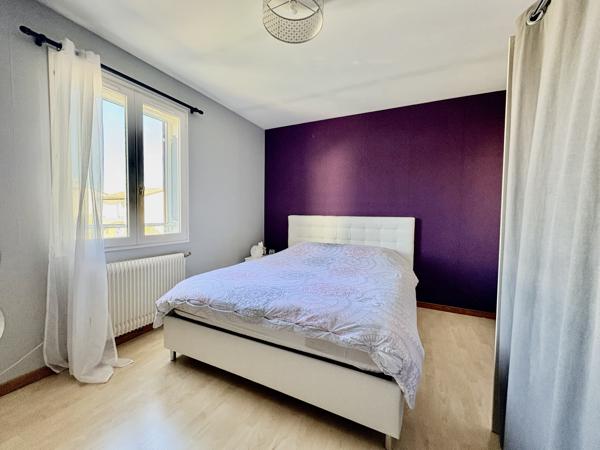 Maison
         4 pièces
        - 90 m² 259 000 € *