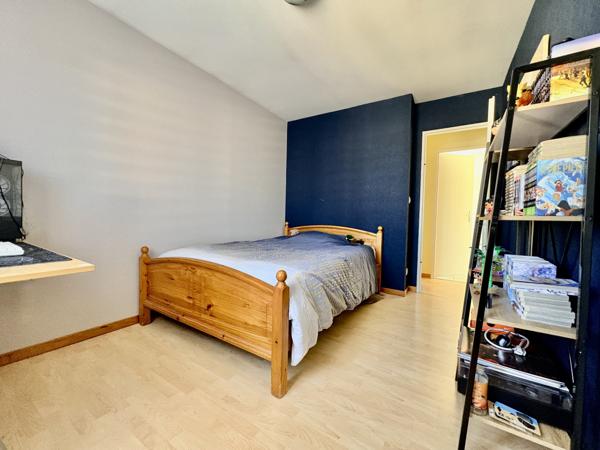 Maison
         4 pièces
        - 90 m² 259 000 € *