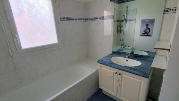 Joli appartement à 3 minutes à pied de la gare