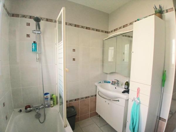 jolie maison avec 4 chambres