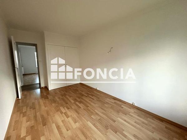 Location Appartement 3 pièces 73.79 m² - La Rochelle 17000