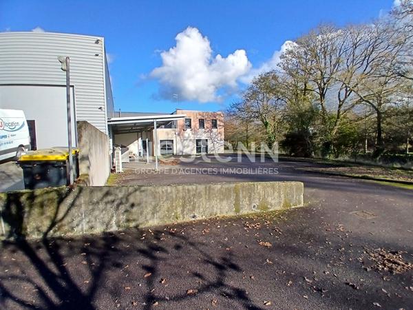 A VENDRE Local d'activité de 1500 m2 sur VANNES NORD