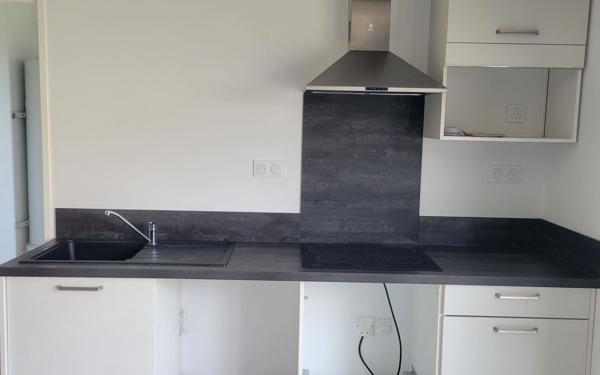 Appartement à louer    3 pièces •  Castétis