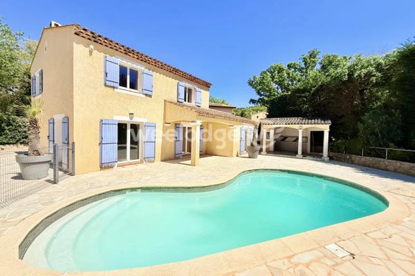 Maison à vendre 6 pièces de 145 m² à Les Adrets-de-l'Estérel