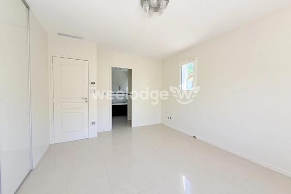 Maison à vendre 6 pièces de 145 m² à Les Adrets-de-l'Estérel