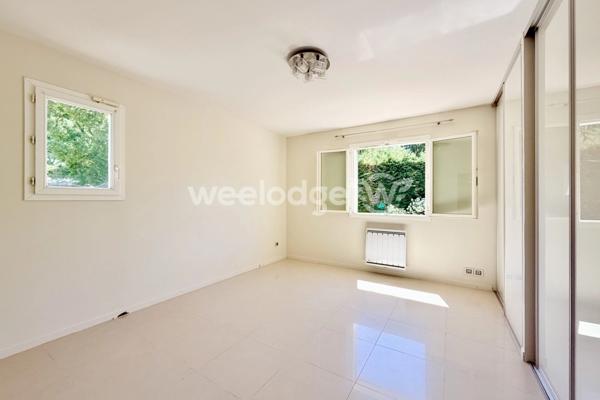 Maison à vendre 6 pièces de 145 m² à Les Adrets-de-l'Estérel