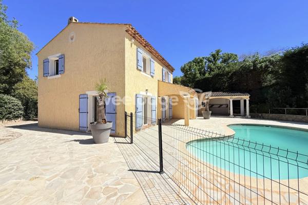Maison à vendre 6 pièces de 145 m² à Les Adrets-de-l'Estérel