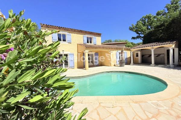 Maison à vendre 6 pièces de 145 m² à Les Adrets-de-l'Estérel