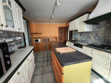 Maison à vendre à Glénat dans le Cantal (15150), ref : 059-2061