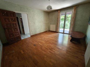 Maison à vendre à Glénat dans le Cantal (15150), ref : 059-2061