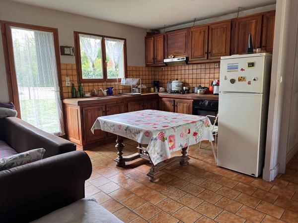 Maison à rénover proche St André de Cubzac sur 2300m2 de terrain , Saint andre de cubzac Maison à rénover proche St André de Cubzac sur 2300m2 de terrain , Saint andre de cubzac