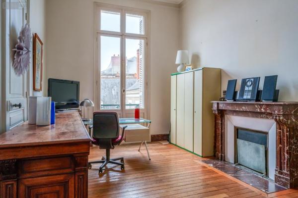 Appartement ancien à vendre à Tours dans l'Indre-et-Loire (37000), ref : 37119262   
LES HALLES