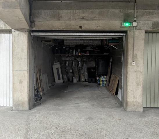 Appartement ancien à vendre à Tours dans l'Indre-et-Loire (37000), ref : 37119262   
LES HALLES