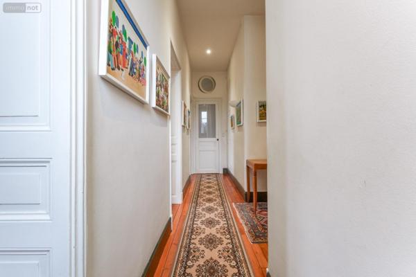 Appartement ancien à vendre à Tours dans l'Indre-et-Loire (37000), ref : 37119262   
LES HALLES