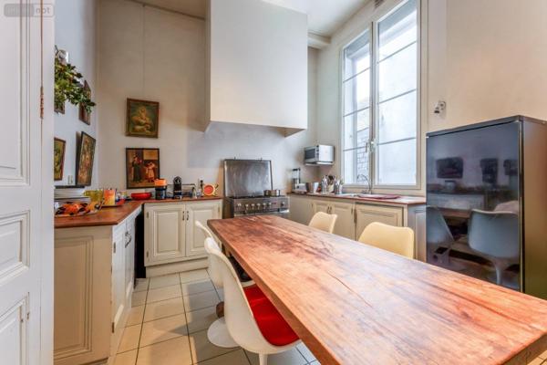 Appartement ancien à vendre à Tours dans l'Indre-et-Loire (37000), ref : 37119262   
LES HALLES