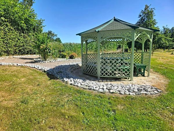 Maison familiale 4 chambres – Très bon état – Économe en énergie/Géothermie – Diconne (71330)