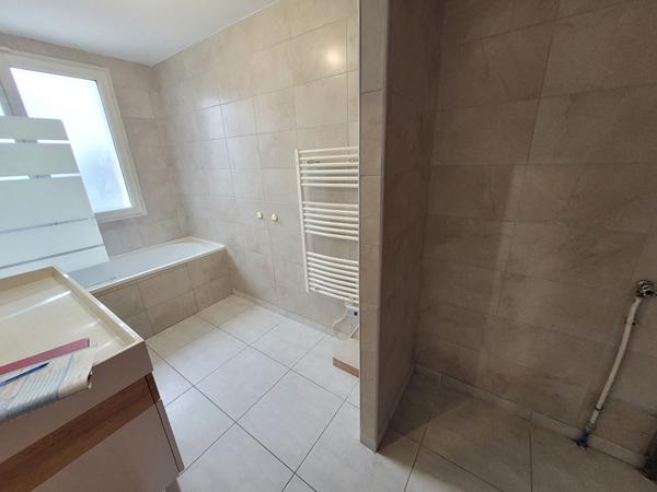 Maison  à louer Penchard 4 pièce(s) 80 m2