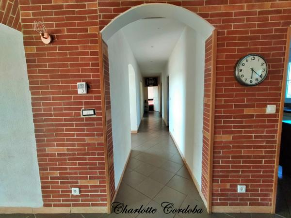 Maison familiale de 233 m² avec appartement indépendant – 2000m² de terrain – Feugarolles, proche canal et A62