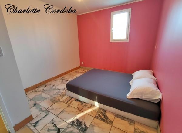 Maison familiale de 233 m² avec appartement indépendant – 2000m² de terrain – Feugarolles, proche canal et A62