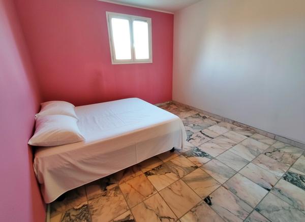 Maison familiale de 233 m² avec appartement indépendant – 2000m² de terrain – Feugarolles, proche canal et A62