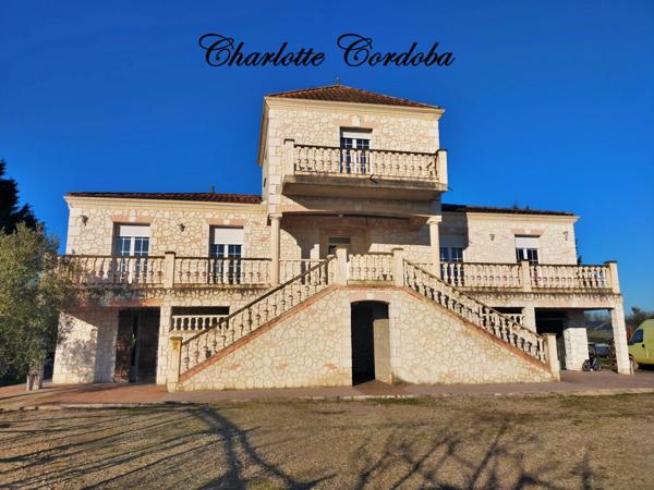 Maison familiale de 233 m² avec appartement indépendant – 2000m² de terrain – Feugarolles, proche canal et A62