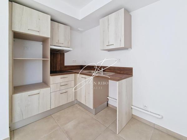 Appartement T3 62 m² terrasse et parking