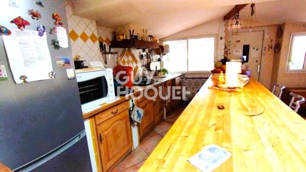 APPARTEMENT À VENDRE DE 4 PIÈCES DE 122,00 M²