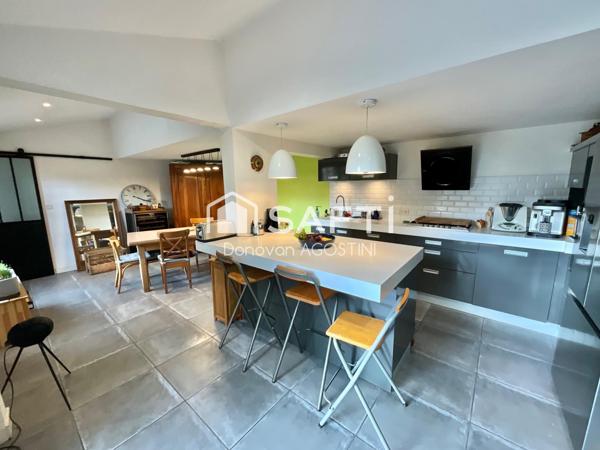 Maison avec étang en plein centre de Dompierre