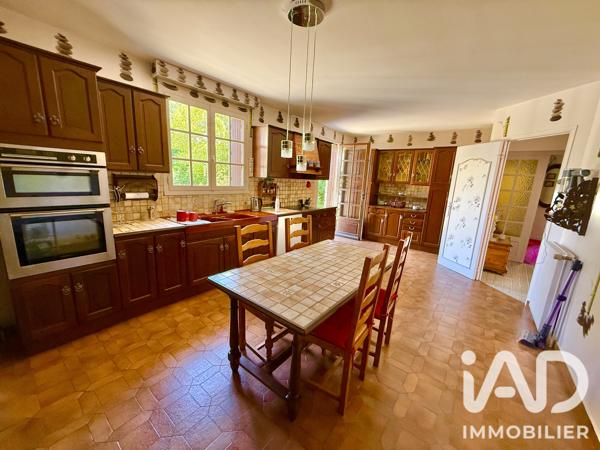 Maison à vendre 11 pièces 280 m² Cosne-Cours-sur-Loire