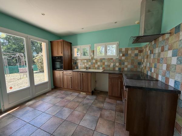 Location                                                      Maison
                        
                     4 pièces                      120 m2                     à Brive-la-Gaillarde