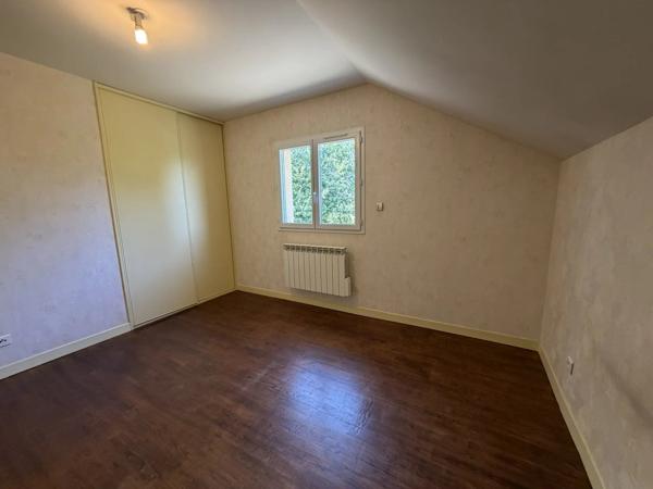 Location                                                      Maison
                        
                     4 pièces                      120 m2                     à Brive-la-Gaillarde