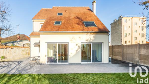 Maison à vendre 7 pièces 250 m² Saint-Maur-des-Fossés
