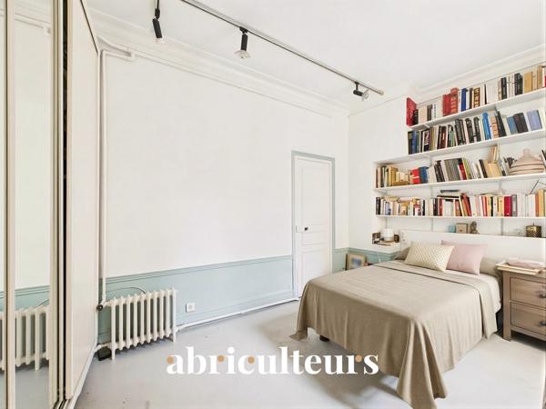 Vaste appartement de charme, Élégance parisienne 130 m², 5 pièces Paris 10 (Porte Saint-Denis)