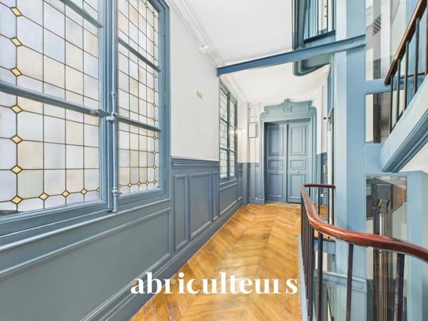Vaste appartement de charme, Élégance parisienne 130 m², 5 pièces Paris 10 (Porte Saint-Denis)
