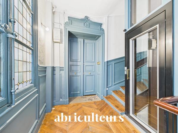 Vaste appartement de charme, Élégance parisienne 130 m², 5 pièces Paris 10 (Porte Saint-Denis)