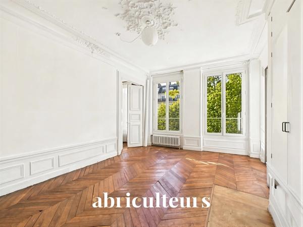 Vaste appartement de charme, Élégance parisienne 130 m², 5 pièces Paris 10 (Porte Saint-Denis)