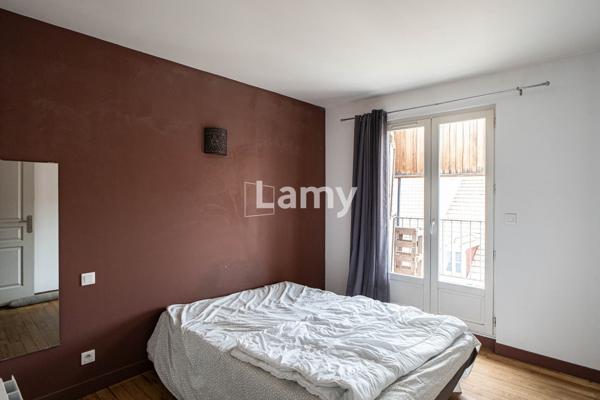 T3 quartier halles avec 2 balcons