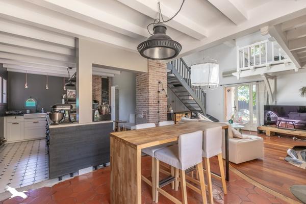 Maison 599 990 € Martignas-sur-Jalle 6 p 166 m² DPE C