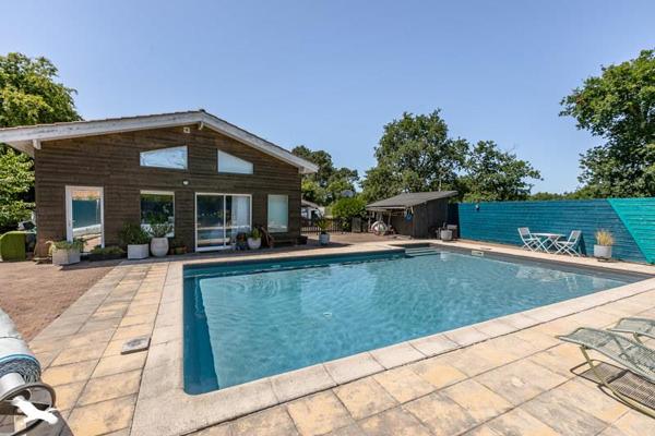 Maison 599 990 € Martignas-sur-Jalle 6 p 166 m² DPE C