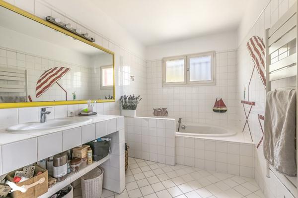 Maison 599 990 € Martignas-sur-Jalle 6 p 166 m² DPE C