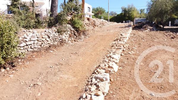 Terrain à vendre  1650 m 2   LORGUES  - 83