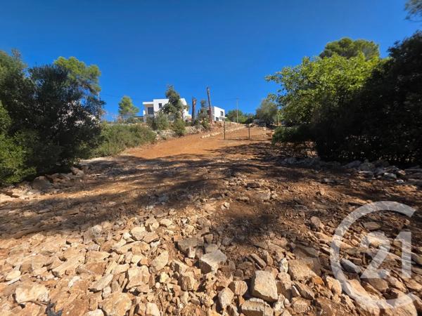 Terrain à vendre  1650 m 2   LORGUES  - 83