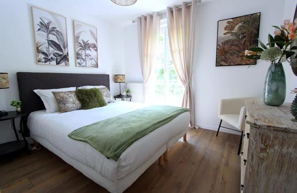 Vente                                                      Appartement
                        
                     2 pièces                      42 m2                     à Chessy