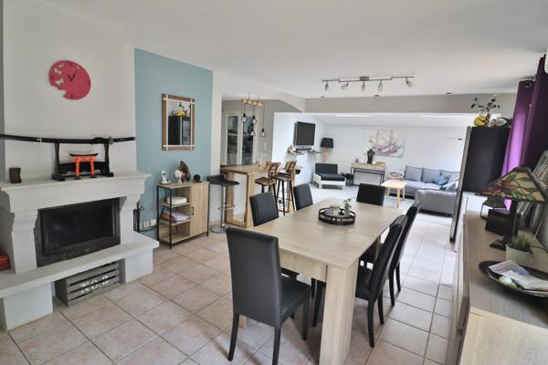 Saint Maximin maison T6 145m2 terrain 1200m2