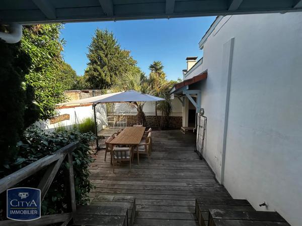Maison à louer 6 pièces 198.94m² Mont-de-Marsan (40000)