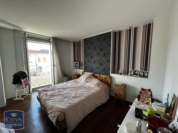 Maison à louer 6 pièces 198.94m² Mont-de-Marsan (40000)