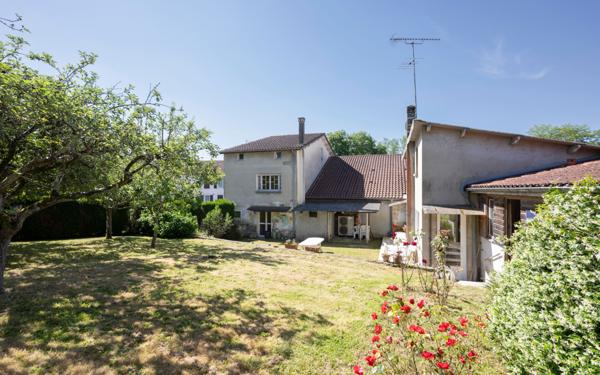 Maison à vendre    6 pièces •  Mugron