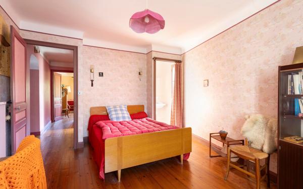 Maison à vendre    6 pièces •  Mugron